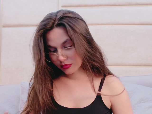 RubyScarlett's BongaCams show and profile