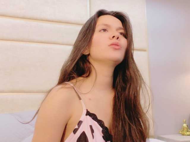 RubyScarlett's BongaCams show and profile