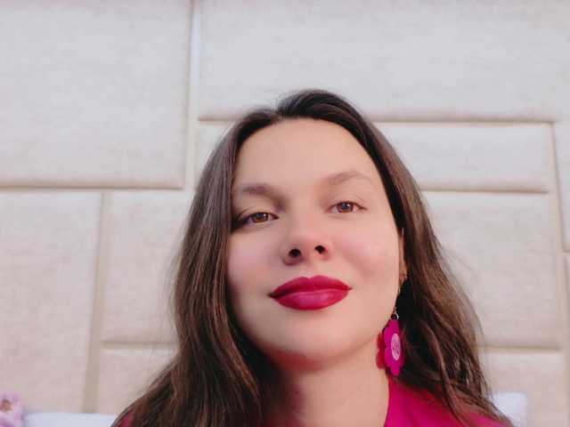 RubyScarlett's BongaCams show and profile