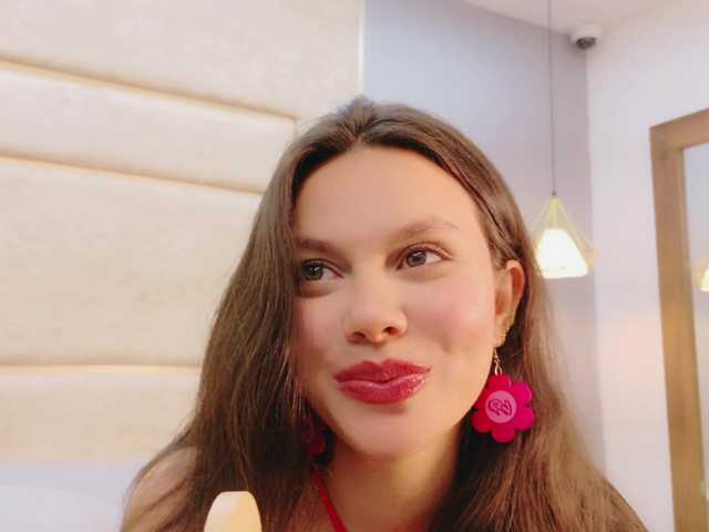 RubyScarlett's BongaCams show and profile