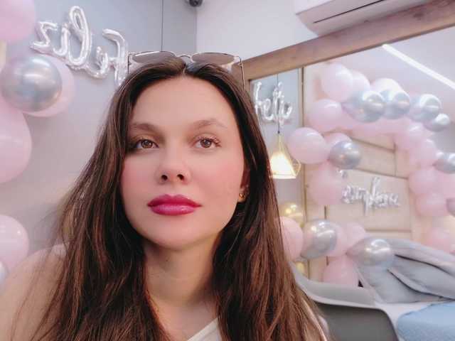 RubyScarlett's BongaCams show and profile