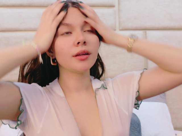 RubyScarlett's BongaCams show and profile