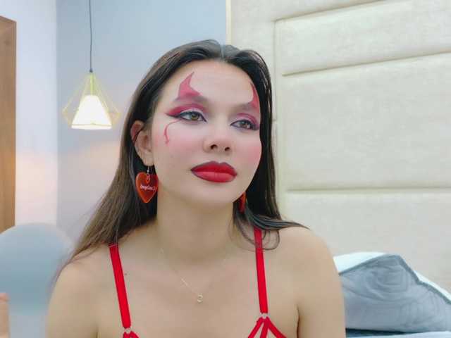 RubyScarlett chat room