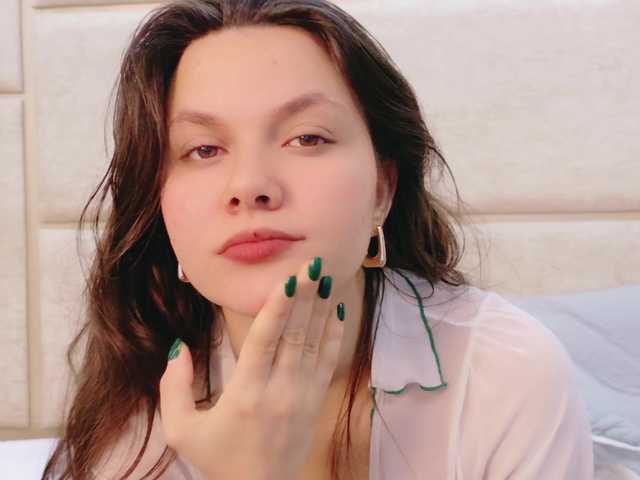 RubyScarlett's BongaCams show and profile