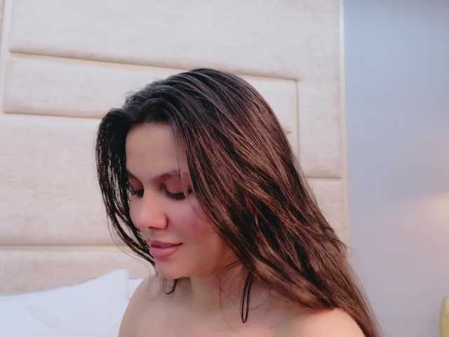 RubyScarlett's BongaCams show and profile