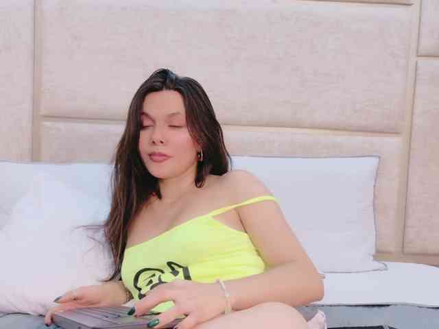 RubyyScarlett webcam