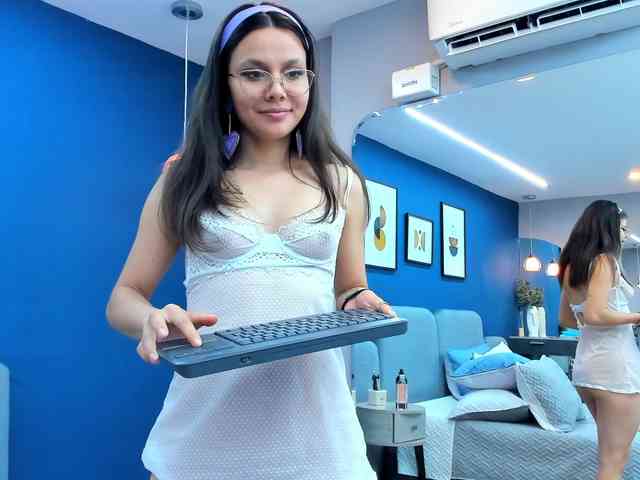 CarolinaVega webcam