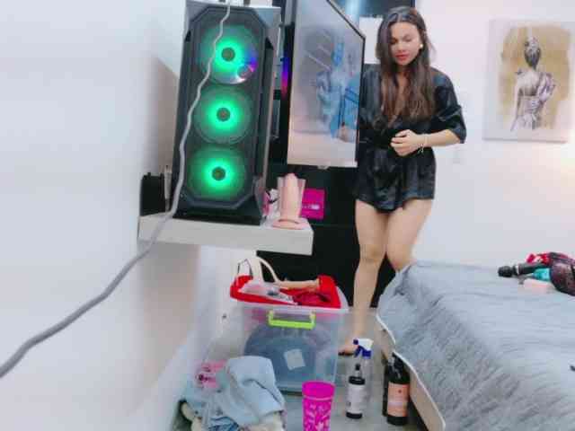 RubyScarlett RubyScarlett