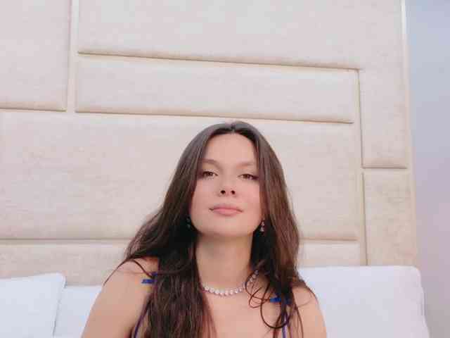 CarolineScarlett webcam