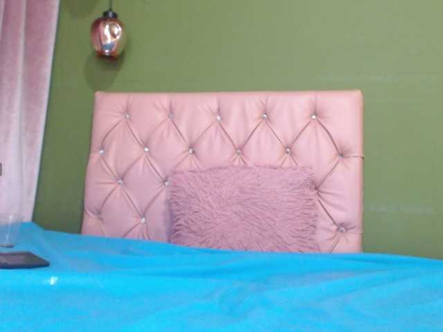  LuciaSpear chat room