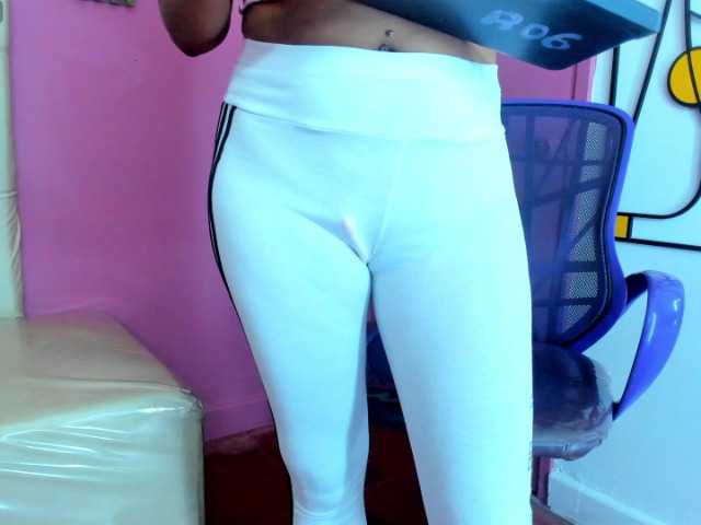 LuciaSpear webcam