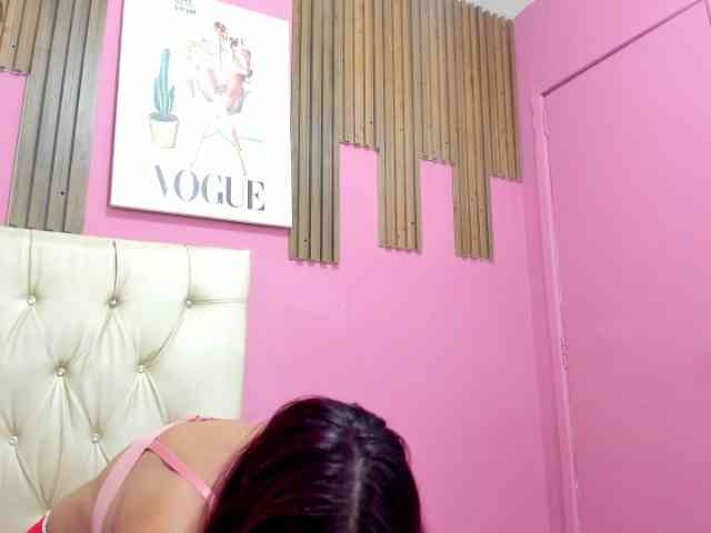 LuciaSpear webcam