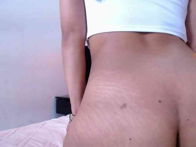 BellaWatsonn webcam