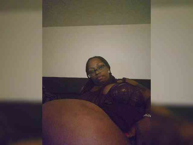 SweetzSin webcam