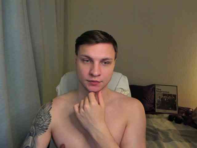 AlexPolo Live Webcam on BongaCams