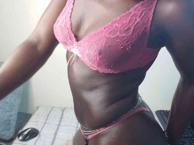 Ebony-slut webcam