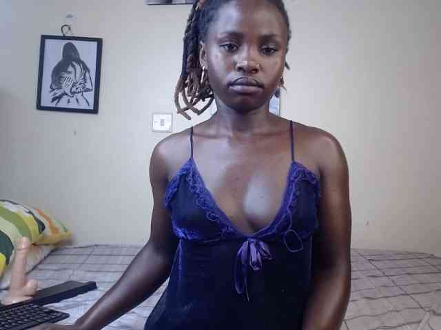 Ebony-slut webcam