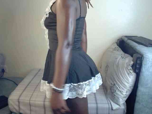Ebony-slut webcam