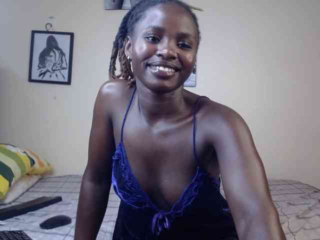 Ebony-slut webcam