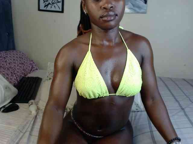 Ebony-slut webcam
