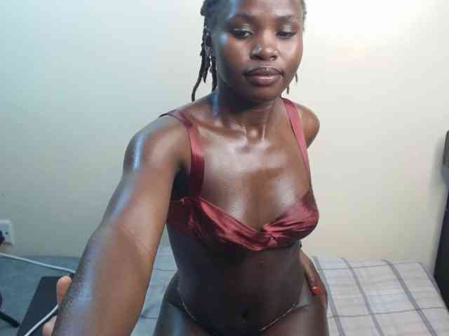 Ebony-slut webcam