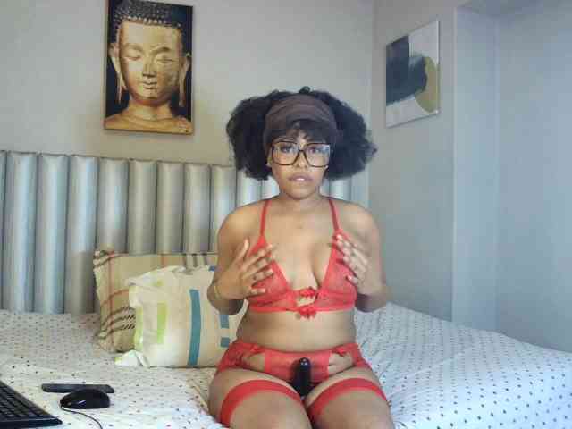 sweetprettyBxx webcam