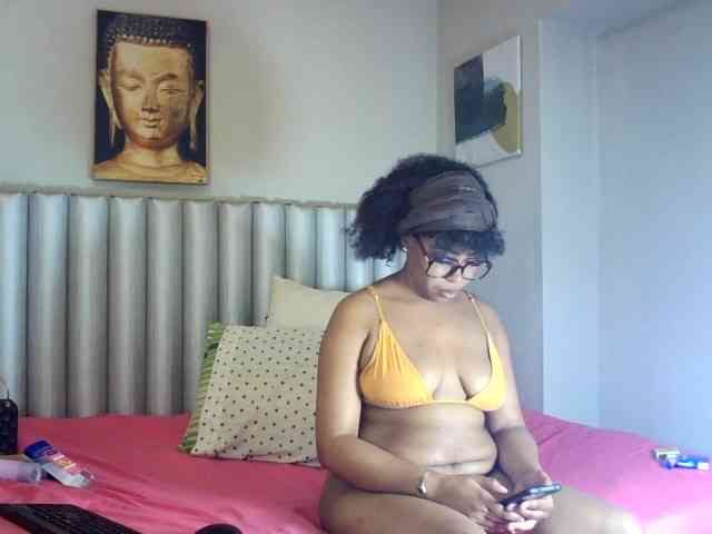 sweetprettyBxx webcam