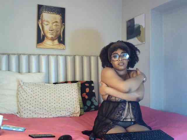 sweetprettyBxx webcam