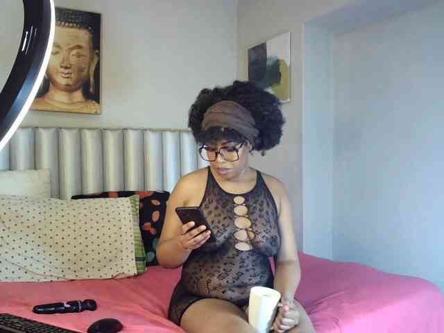 sweetprettyBxx webcam
