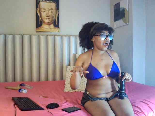 sweetprettyBxx webcam
