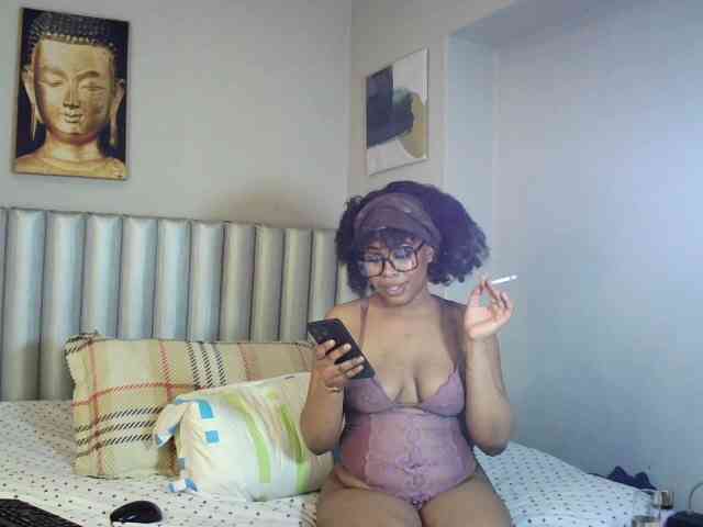 sweetprettyBxx webcam
