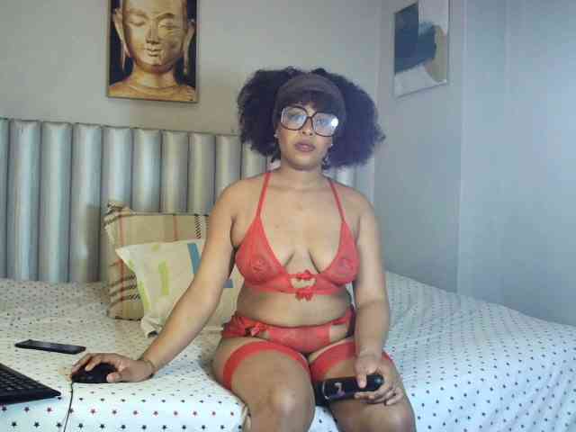 sweetprettyBxx webcam