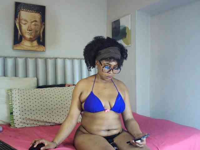 sweetprettyBxx webcam