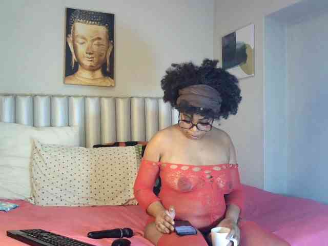 sweetprettyBxx webcam
