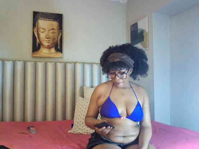 sweetprettyBxx webcam