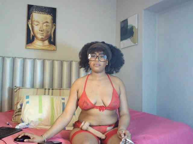 sweetprettyBxx webcam