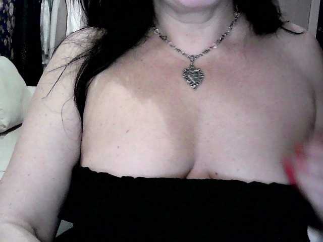 MonicaMiaa's BongaCams show and profile