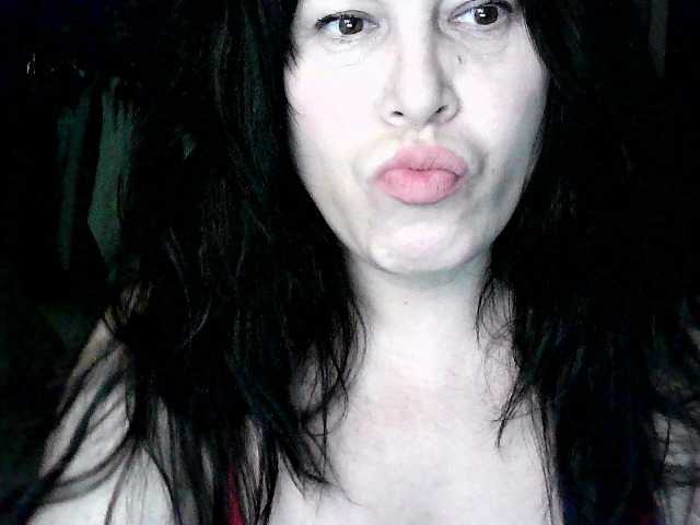 MonicaMiaa's BongaCams show and profile