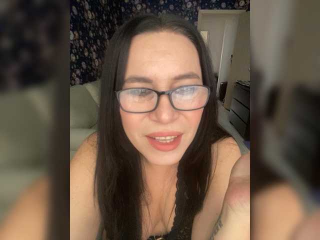  MonicaMiaa chat room