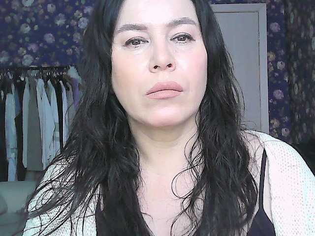 MonicaMiaa's BongaCams show and profile