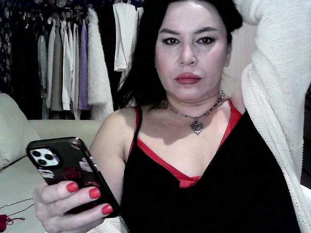 MonicaMiaa's BongaCams show and profile