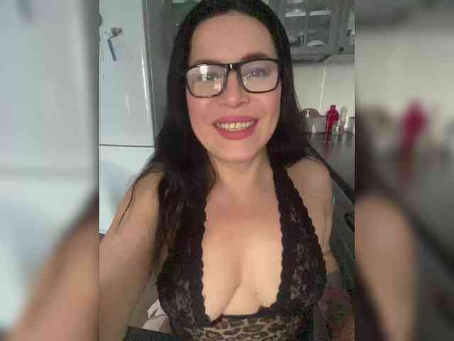 random adult chat MonicaMiaa
