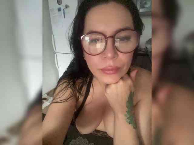 free chat online MonicaMiaa