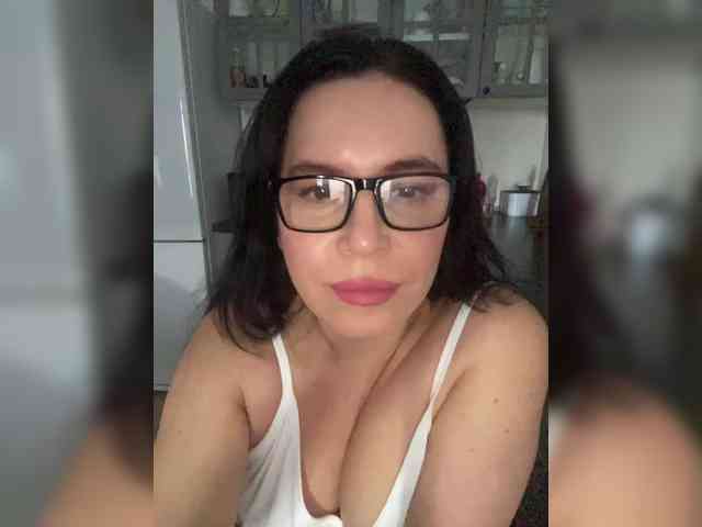 MonicaMiaa webcam