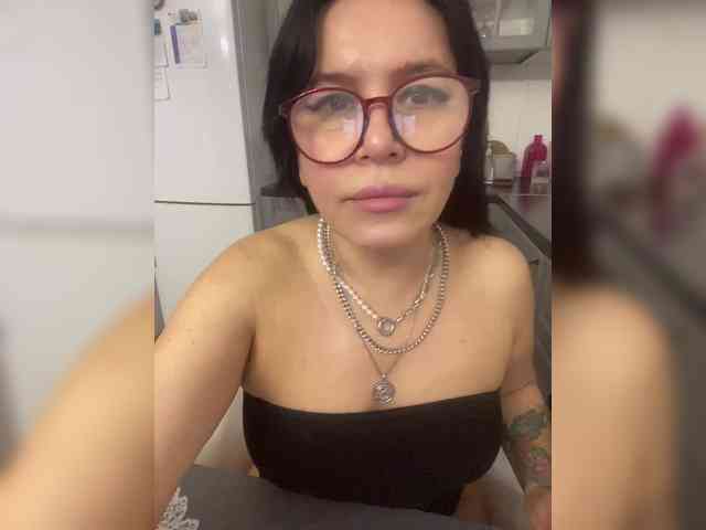 MonicaMiaa webcam