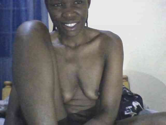 Carolee Live Webcam on BongaCams