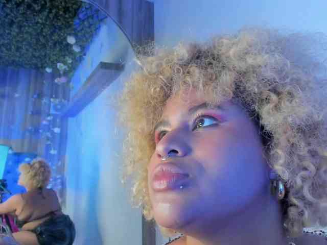 Lolalicious webcam