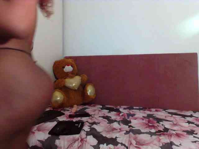 CoconutCutey webcam