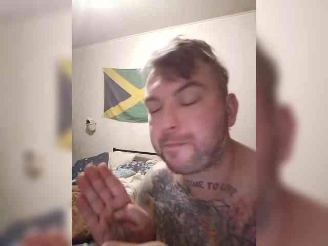 AliceFoxy777 webcam