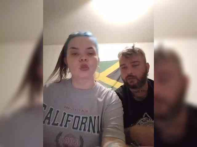 AliceFoxy777 webcam
